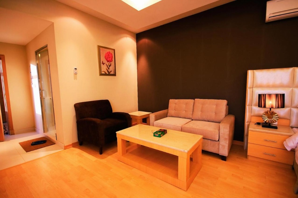 Meera Suites